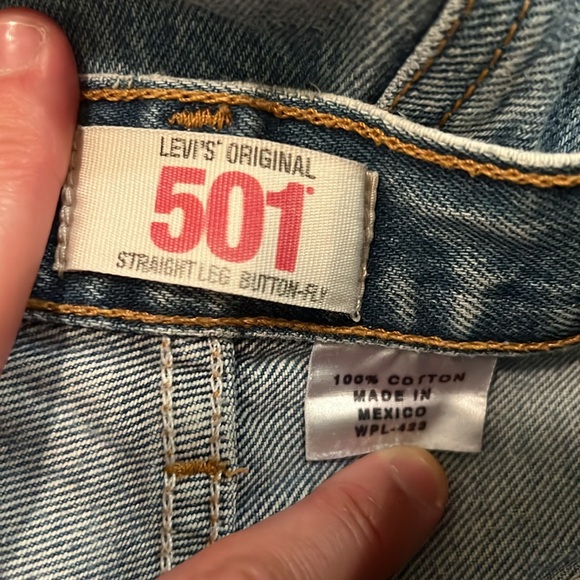 Vintage Levi’s 501 straight leg button fly - Picture 7 of 12
